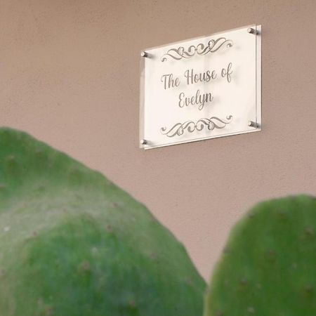 The House Of Evelyn Villa Catania Eksteriør bilde